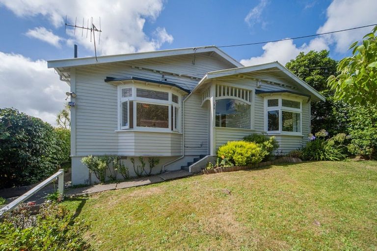 Photo of property in 15 Richmond Avenue, Karori, Wellington, 6012