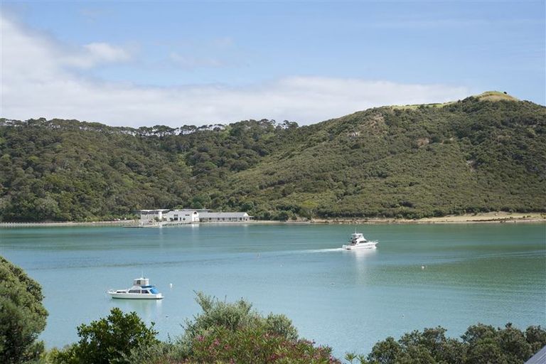 Photo of property in 419 Manawaora Road, Parekura Bay, Russell, 0184