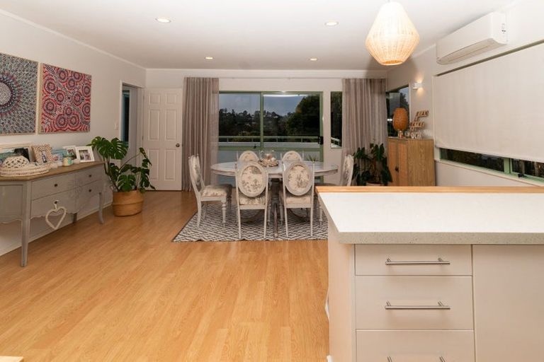 Photo of property in 12 Shannon Place, Torbay, Auckland, 0630