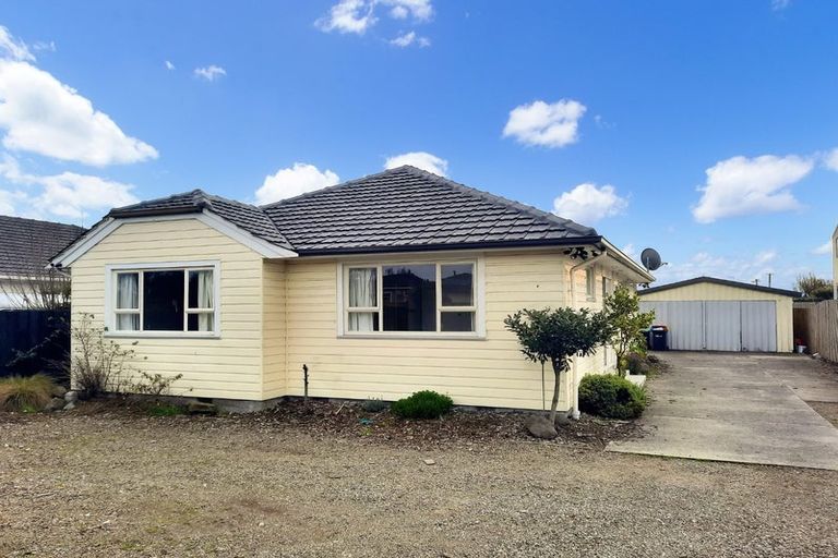 Photo of property in 149 Wainoni Road, Avondale, Christchurch, 8061