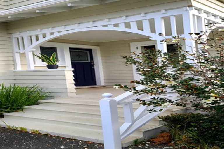 Photo of property in 7 Cameron Street, Takapuna, Auckland, 0622