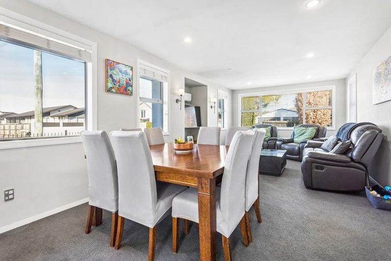 Photo of property in 1/57 Mcfaddens Road, St Albans, Christchurch, 8052