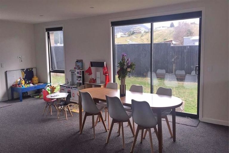 Photo of property in 4 Pennycook Place, Lake Hawea, Wanaka, 9382