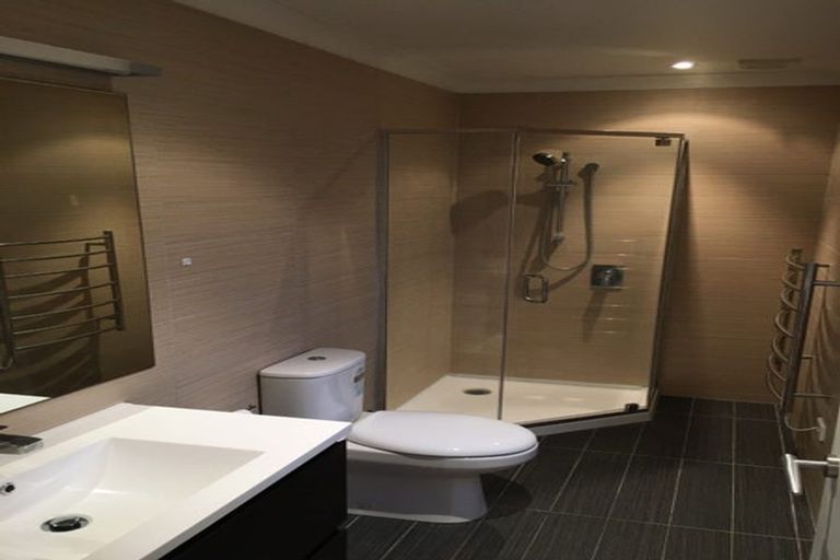 Photo of property in 13 Kilear Close, Pinehill, Auckland, 0632