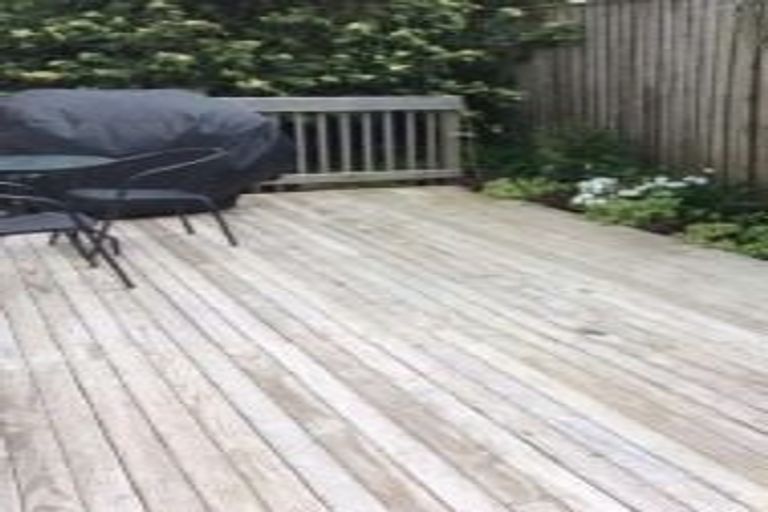 Photo of property in 2/254 Onewa Road, Birkenhead, Auckland, 0626