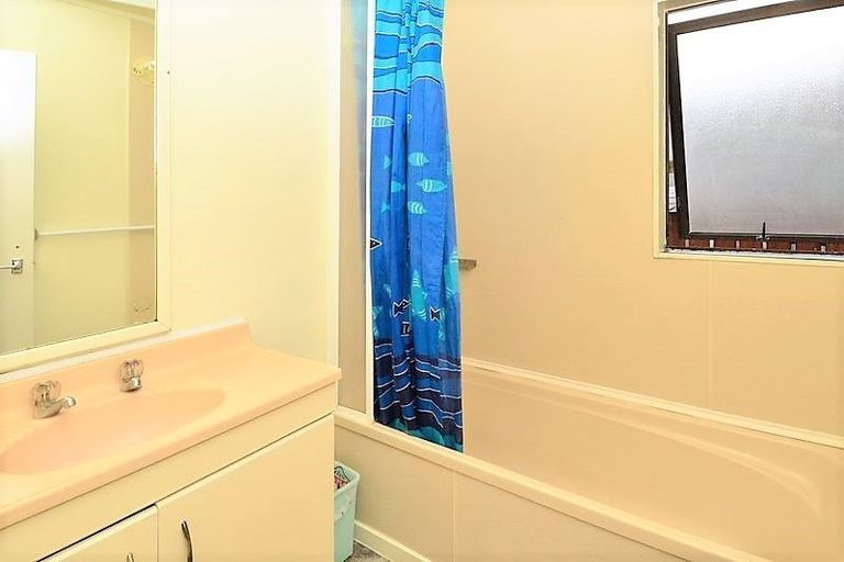 Photo of property in 2/6 Fleming Street, Manurewa East, Auckland, 2102