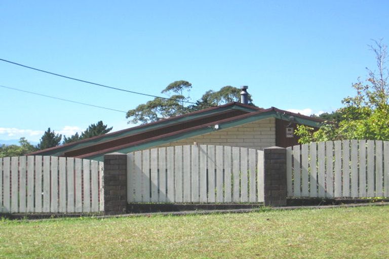 Photo of property in 120 Arran Road, Browns Bay, Auckland, 0630