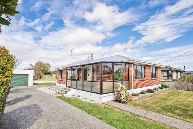 Photo of property in 35 Holloway Street, Waikiwi, Invercargill, 9810