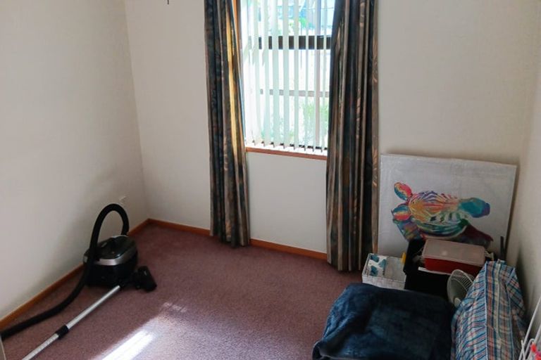 Photo of property in 4 Aztec Place, Redwood, Christchurch, 8051