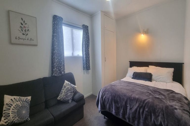 Photo of property in 32 Sydney Street, Queenstown, 9300