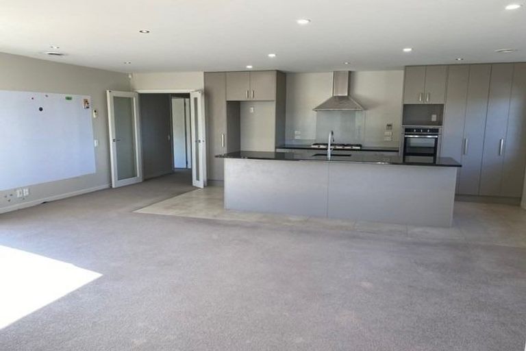 Photo of property in 9 Gifford Grove, Churton Park, Wellington, 6037