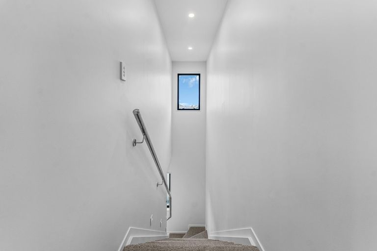 Photo of property in 22b Justamere Place, Weymouth, Auckland, 2103