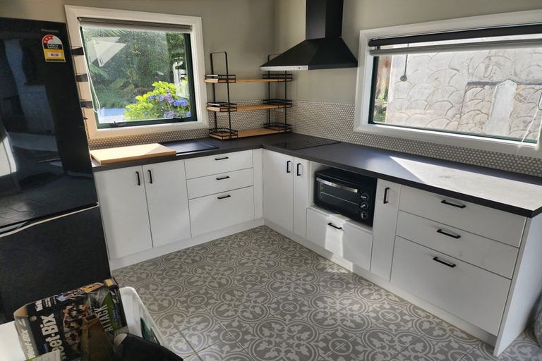 Photo of property in 30 Crest Road, Akatarawa, Upper Hutt, 5372