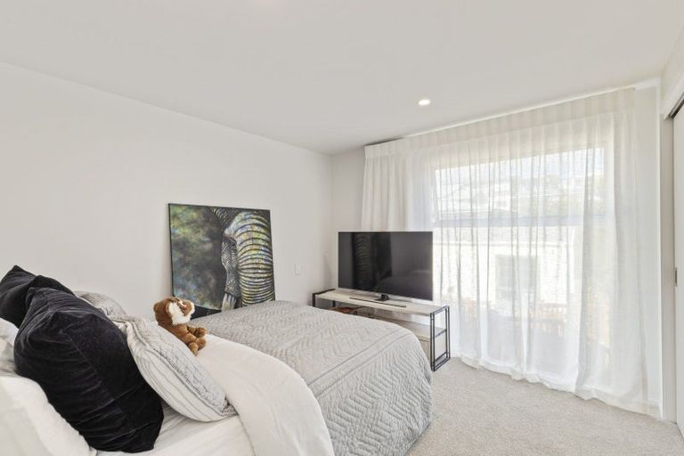 Photo of property in 199a Gill Street, Strandon, New Plymouth, 4312