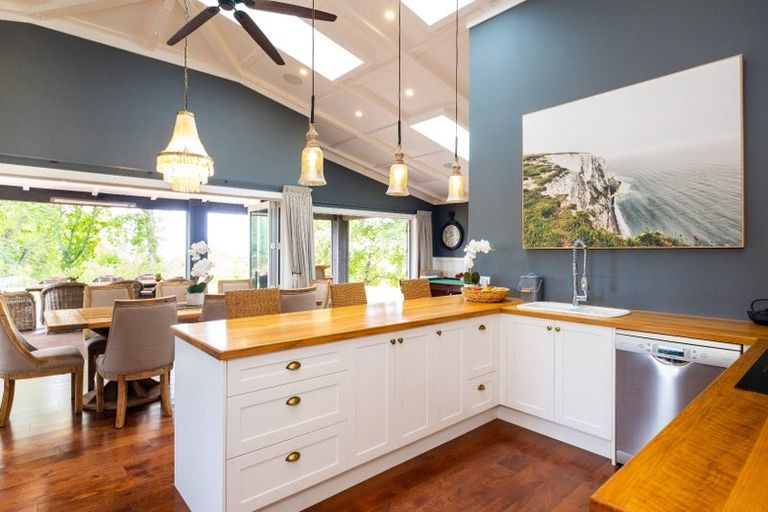 Photo of property in 54 Nilgiri Road, Poraiti, Napier, 4182