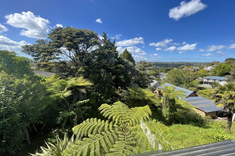 Photo of property in 64 Manuka Road, Glenfield, Auckland, 0629