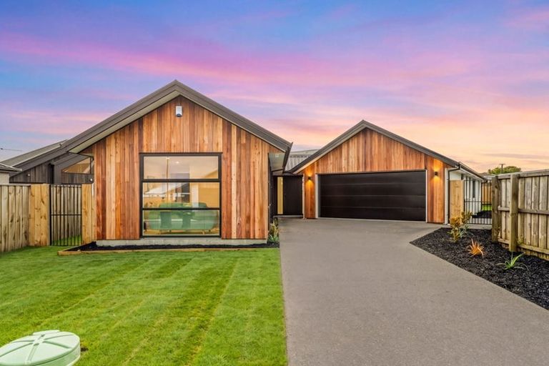 Photo of property in 47 Blue Jacket Drive, Halswell, Christchurch, 8025