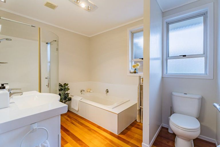 Photo of property in 36 Robertson Street, Glenholme, Rotorua, 3010