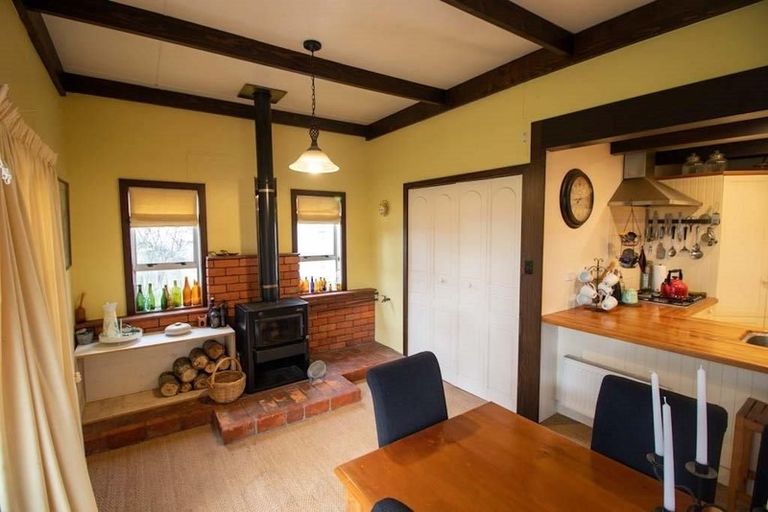 Photo of property in 49 Pukepapa Road, Marton, 4710