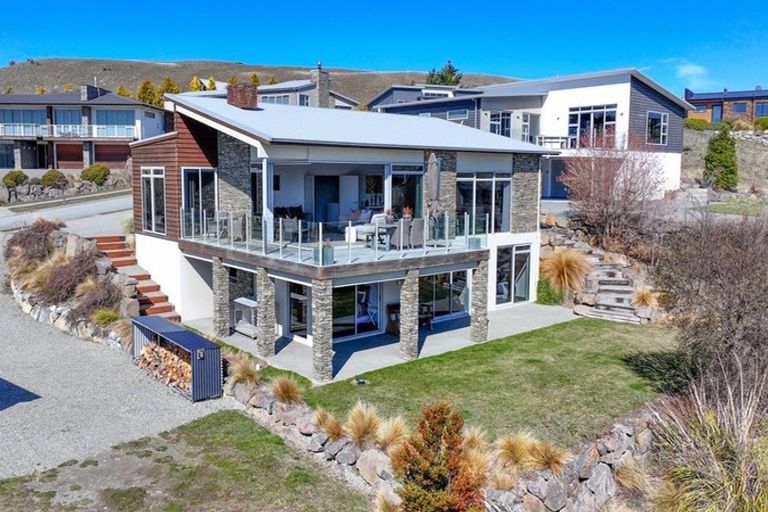 Photo of property in 20 Lochinver Avenue, Lake Tekapo, 7999