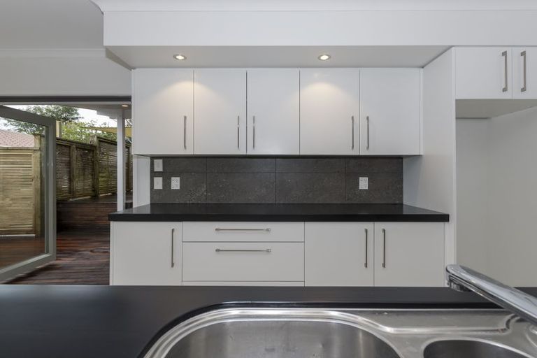 Photo of property in 126 Vale Street, Otumoetai, Tauranga, 3110