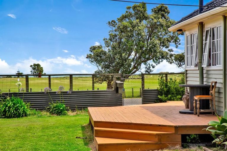 Photo of property in 2 Egmont Street, Patea, 4520