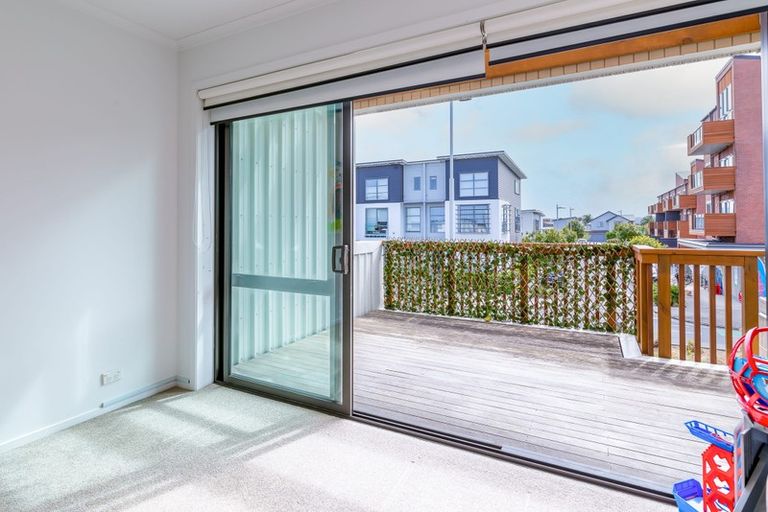 Photo of property in 2b Harakeke Road, Hobsonville, Auckland, 0616