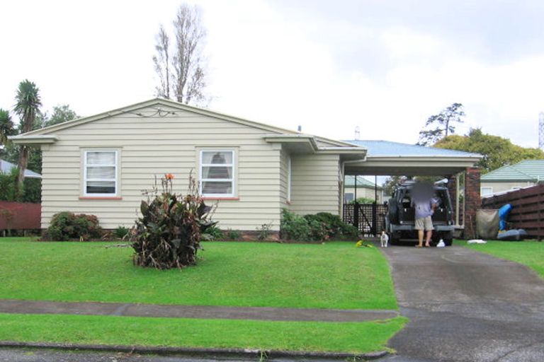 Photo of property in 15 Challinor Street, Pakuranga, Auckland, 2010