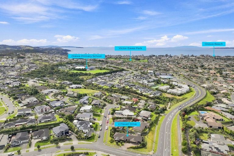 Photo of property in 2 Flavell Drive, Orewa, 0931