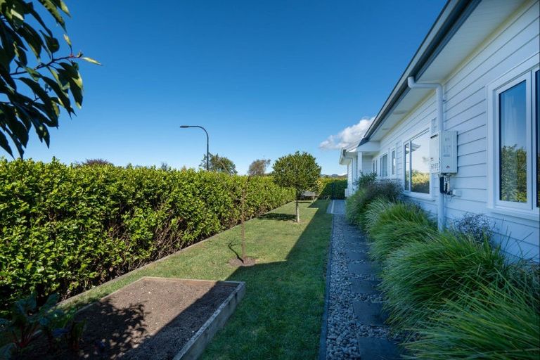 Photo of property in 2 Huka Heights Drive, Rangatira Park, Taupo, 3330