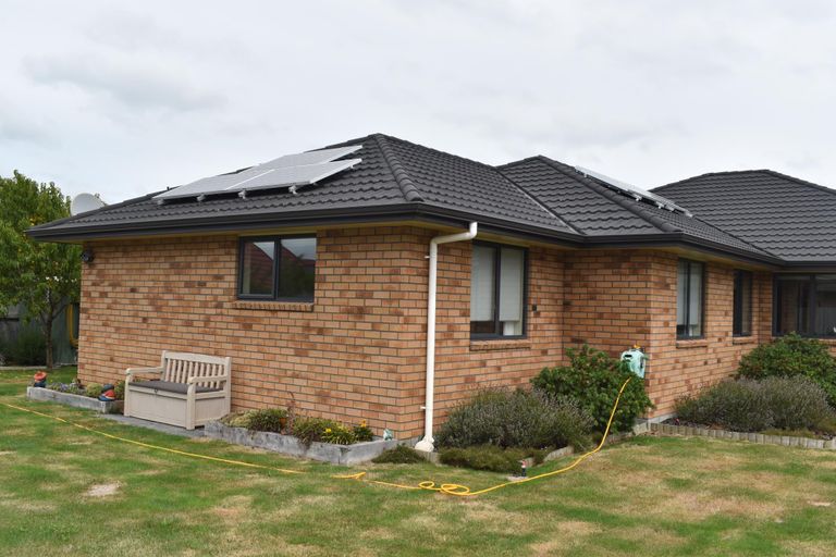 Photo of property in 57 Armstrong Avenue, Carterton, 5713