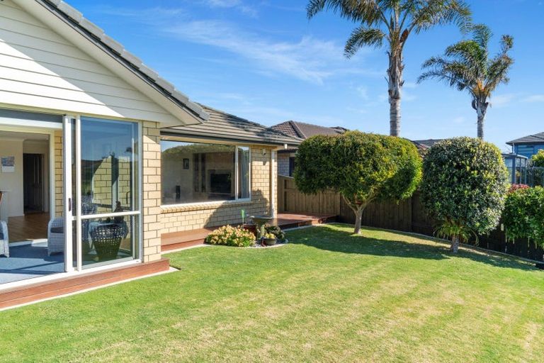 Photo of property in 143 Oriental Parade, Papamoa Beach, Papamoa, 3118