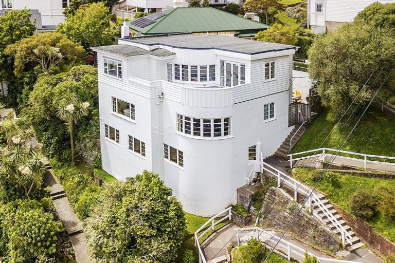 Photo of property in 29a Grass Street, Roseneath, Wellington, 6011