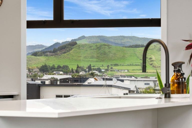 Photo of property in 3 Sandhurst Drive, Papamoa Beach, Papamoa, 3118