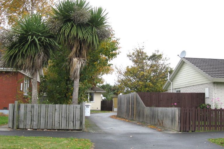 Photo of property in 4a Camden Street, Northcote, Christchurch, 8052