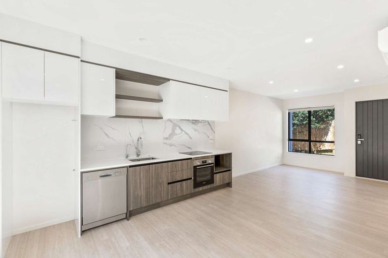 Photo of property in 205b Gills Road, Half Moon Bay, Auckland, 2014