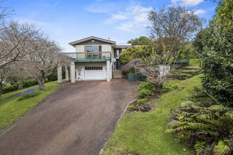 Photo of property in 16 Freeth Drive, Ridgewood, New Plymouth, 4371