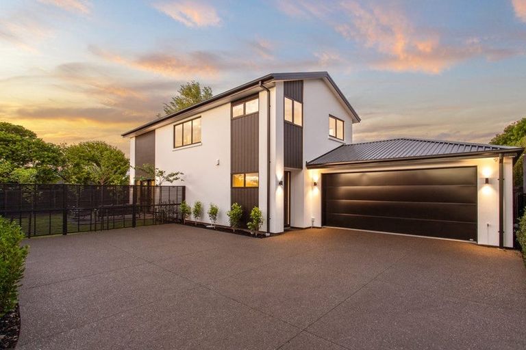 Photo of property in 92b Memorial Avenue, Ilam, Christchurch, 8053