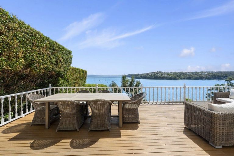 Photo of property in 56 Queen Street, Northcote Point, Auckland, 0627