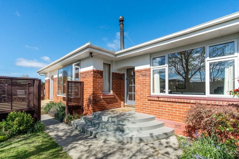 Photo of property in 17 Constitution Avenue, Milton, 9220