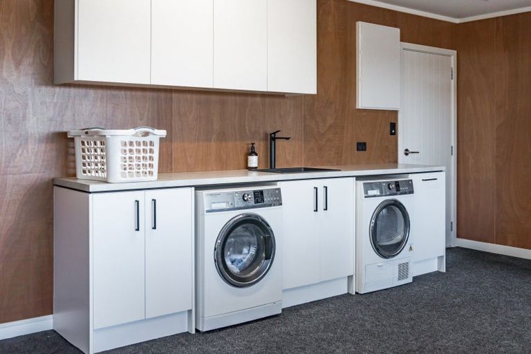 Photo of property in 44 Rangitahi Road, Raglan, 3225