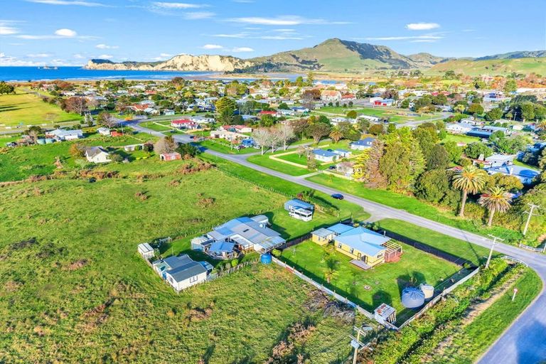 Photo of property in 5 Banks Street, Tolaga Bay, 4077