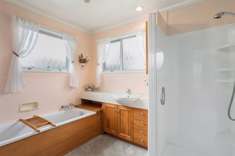 Photo of property in 1/27 Innes Road, St Albans, Christchurch, 8052