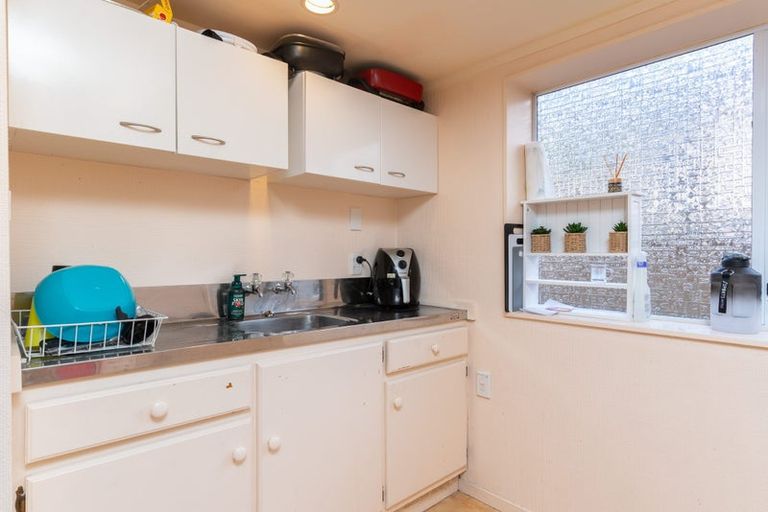 Photo of property in 110a Main Road, Tawa, Wellington, 5028