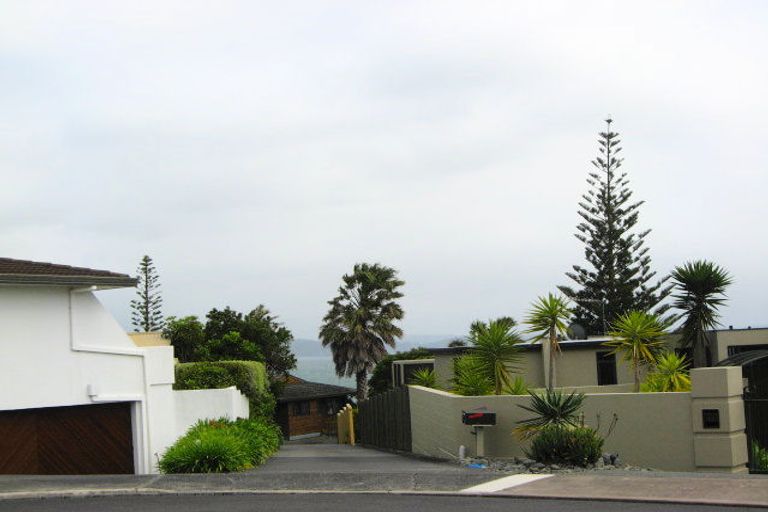 Photo of property in 6 Pacific Parade, Army Bay, Whangaparaoa, 0930