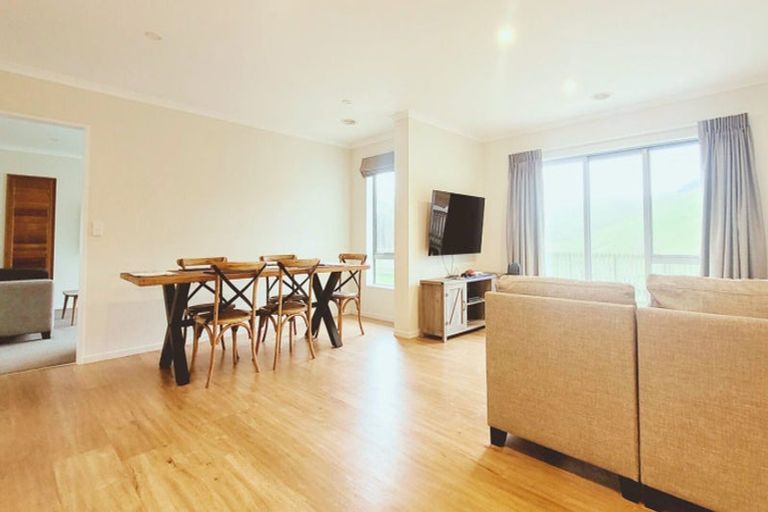 Photo of property in 63 Atherton Terrace, Churton Park, Wellington, 6037