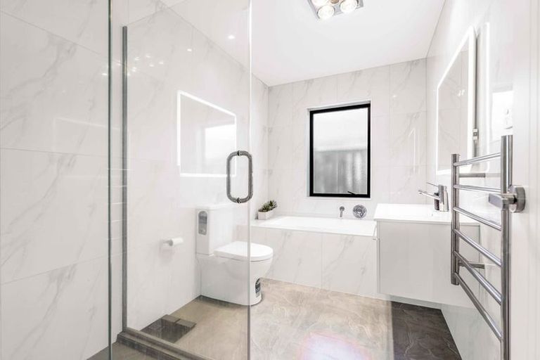 Photo of property in 11 Silver Beech Street, Takanini, 2110