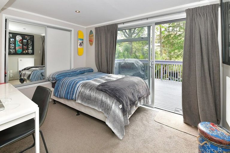 Photo of property in 38 Weatherly Road, Torbay, Auckland, 0630