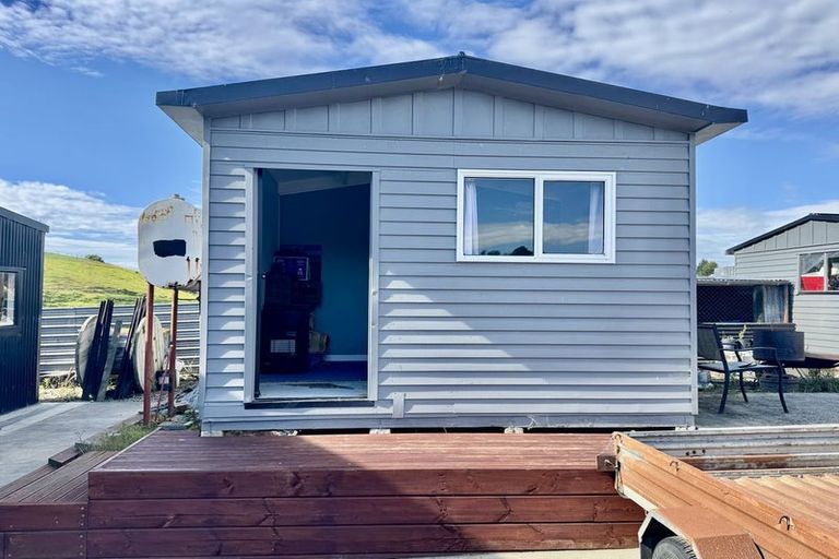 Photo of property in 105 Beach Road, Awamoa, Oamaru, 9495