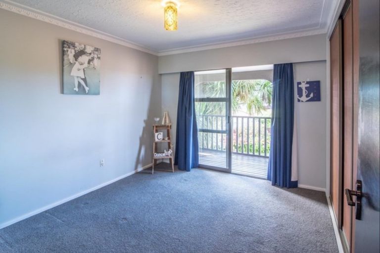 Photo of property in 10 Ruddenklau Lane, Bishopdale, Christchurch, 8053
